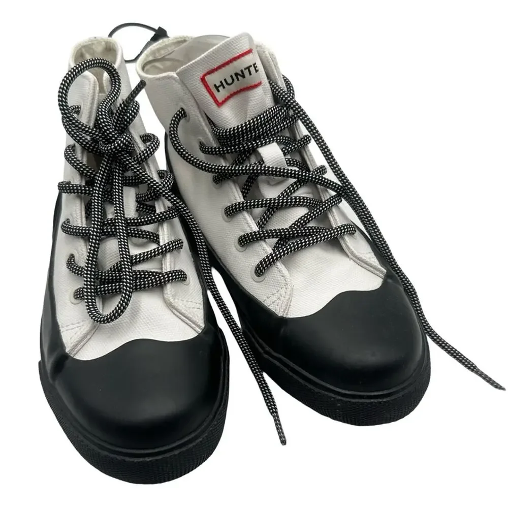 NEW - HUNTER 4Target girl's Black and White High-Top Sneakers - SIZE 2 ---- BX18
